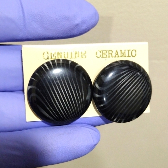 Women's Ceramic Black Circle Stud Earrings with Silver Color Stripes 1-inch - Picture 1 of 4